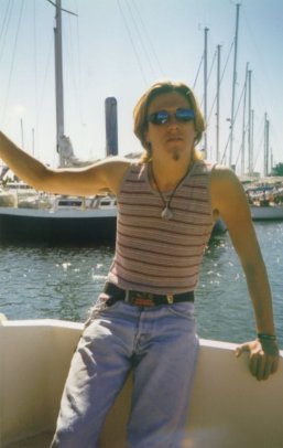 larry2.jpg